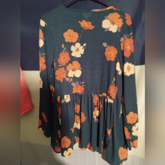 Coverup - Picture 2 of 4